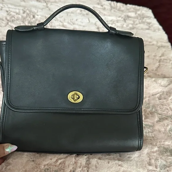 Coach Willis Black Leather Handbag with Gold Clasp - Picture 1 of 13